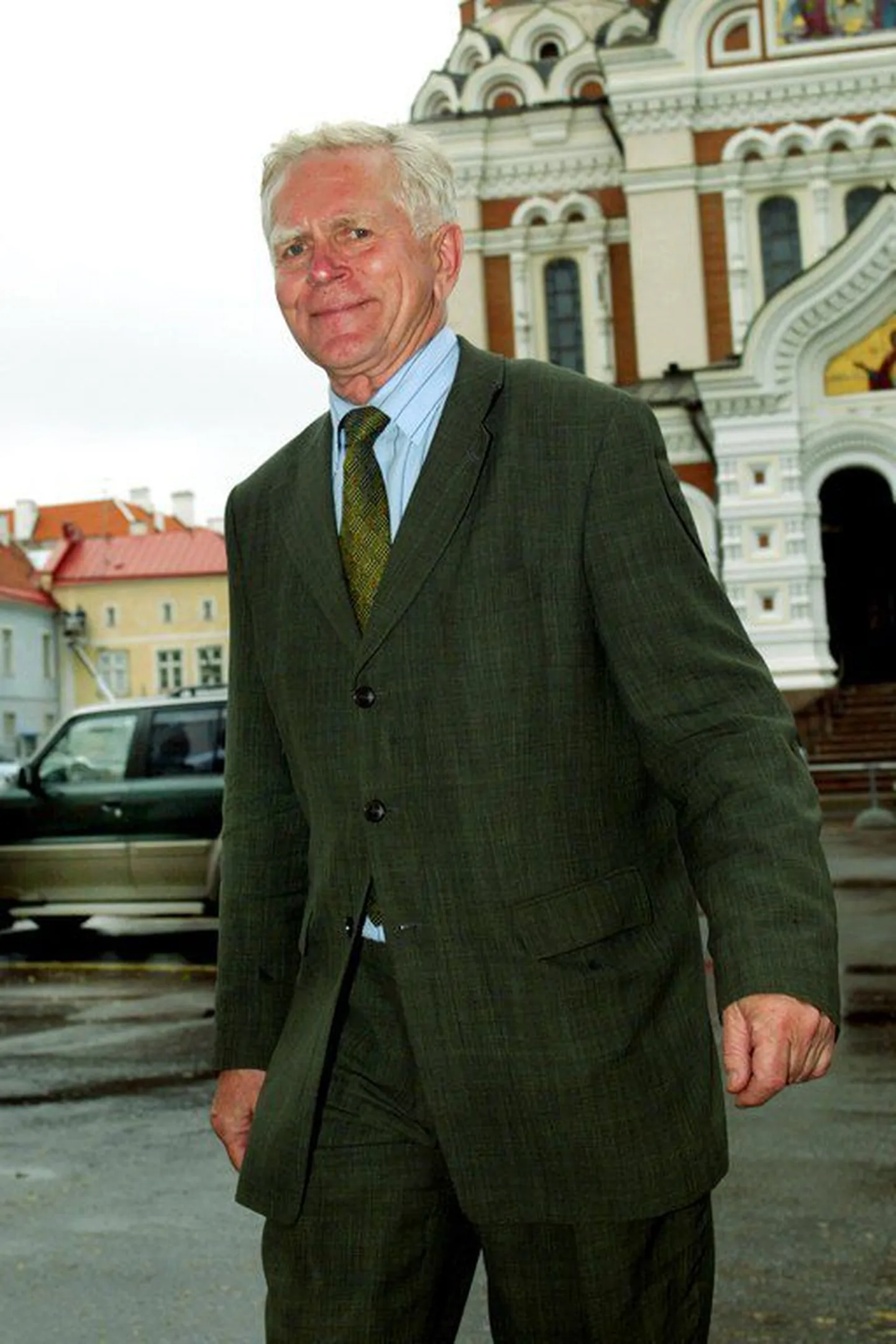 Andres Tarand