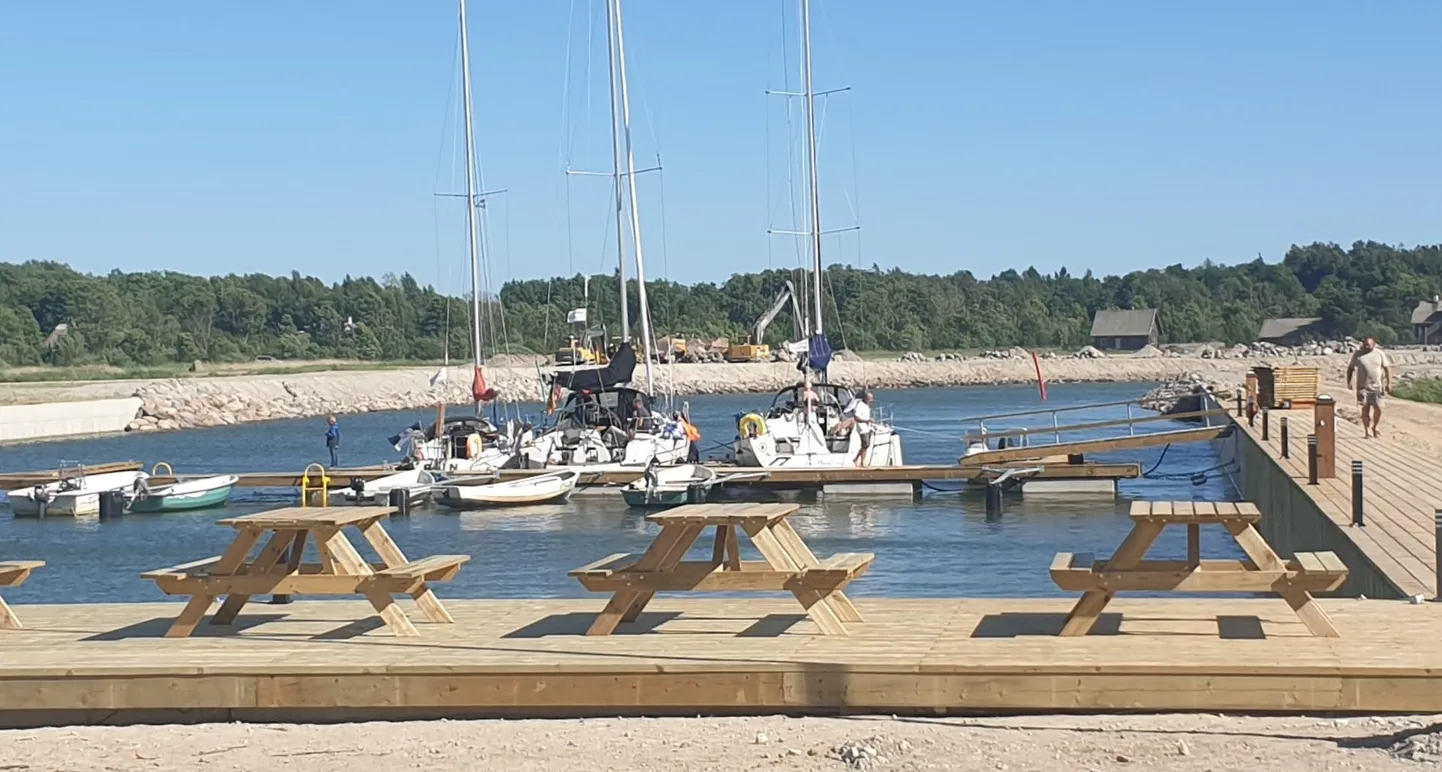 Suvel jõudis sadamasse ligi 80 alust, neist kolm neljandikku tuli välismaalt.