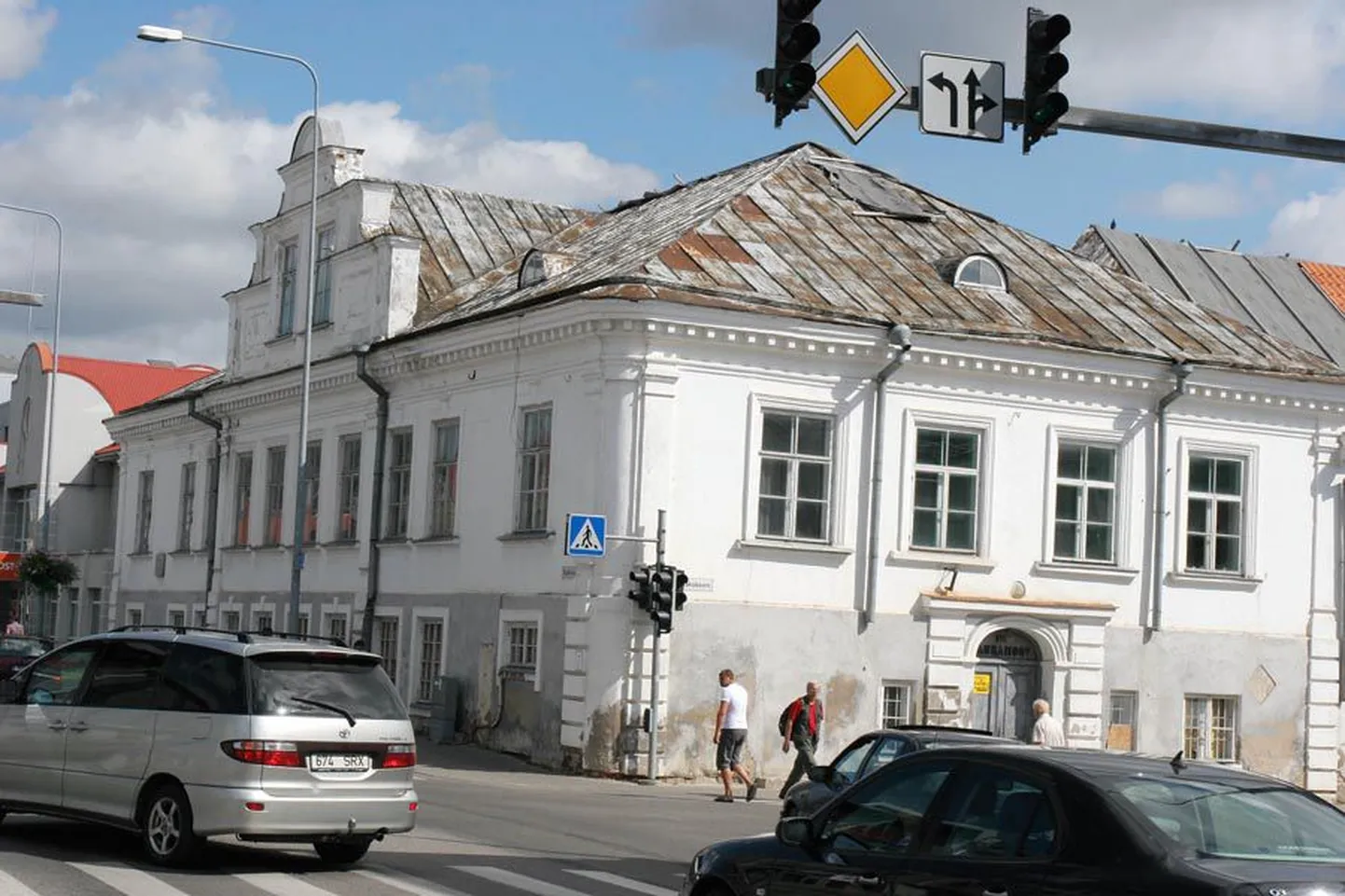 Tallinna tänaval tehti foorid üleeile õhtul ajutiselt pimedaks.