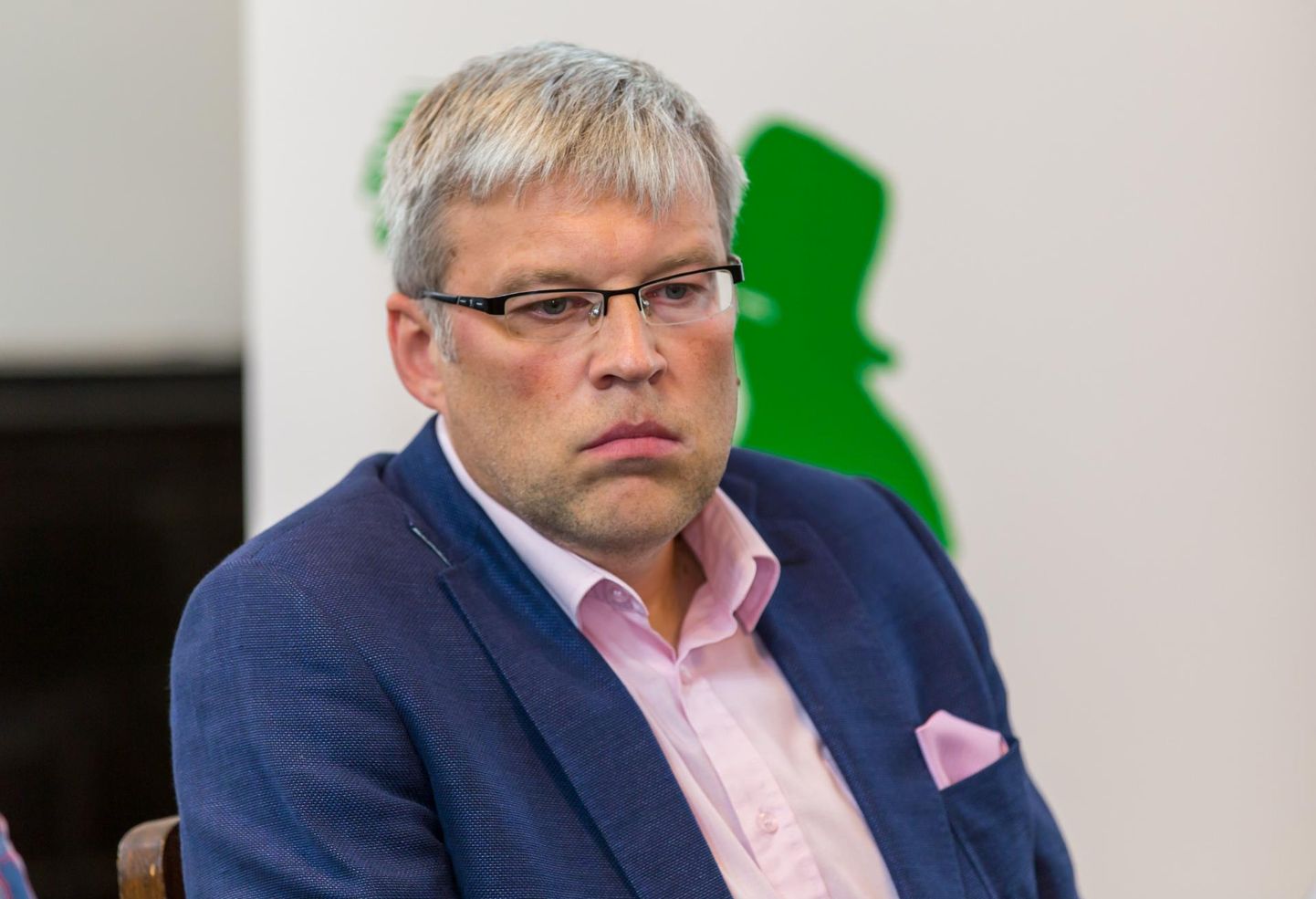 Maanteeameti eksamiosakonna juhataja Tarmo Vanamõisa rõhutab, et eksam lihtsamaks ei muutu. FOTO: Madis Sinivee / Pärnu Postimees