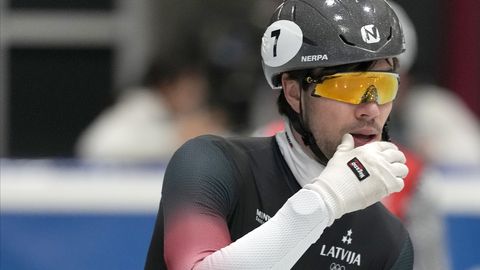 Šorttrekisti Krūzbergs un Bērziņš iekļūst 1000 metru ceturtdaļfinālā