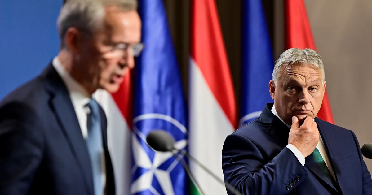 Trucurile lui Orban ⟩ Ungaria nu face parte din planurile NATO de a ajuta Ucraina