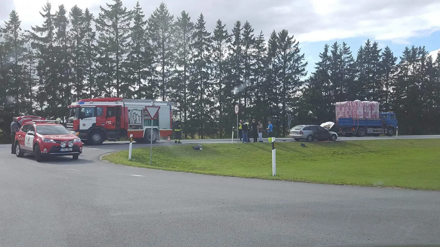 Sõiduauto põleng Rakvere lähedal.