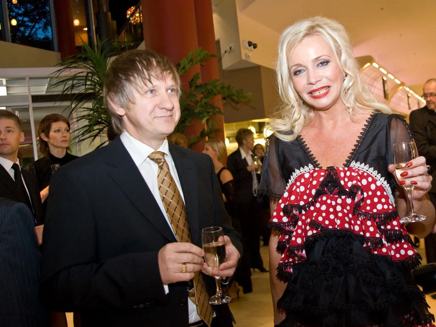 Riho Rõõmus ja Marje Hansar Solarise keskuse pidulikul avamisel 09.10.09