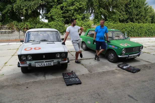 Žiguliga idablokis ehk pöörane autoreis läbi kuue tuhande kilomeetri