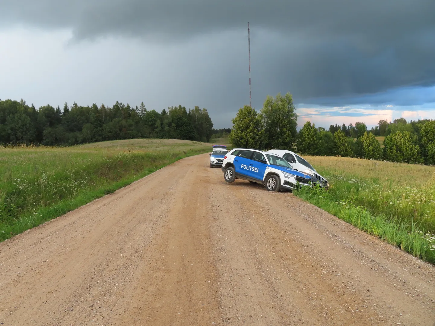 Peatumismärguannet eiranud juhi sõiduk otsustati sundpeatada.