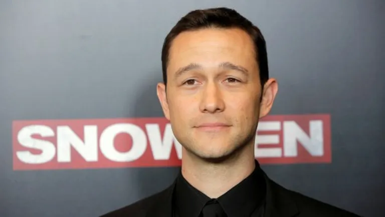 Džozefs Gordons Levits (Joseph Gordon-Levitt) filmas "Snowden" pirmizrādē Manhetenā