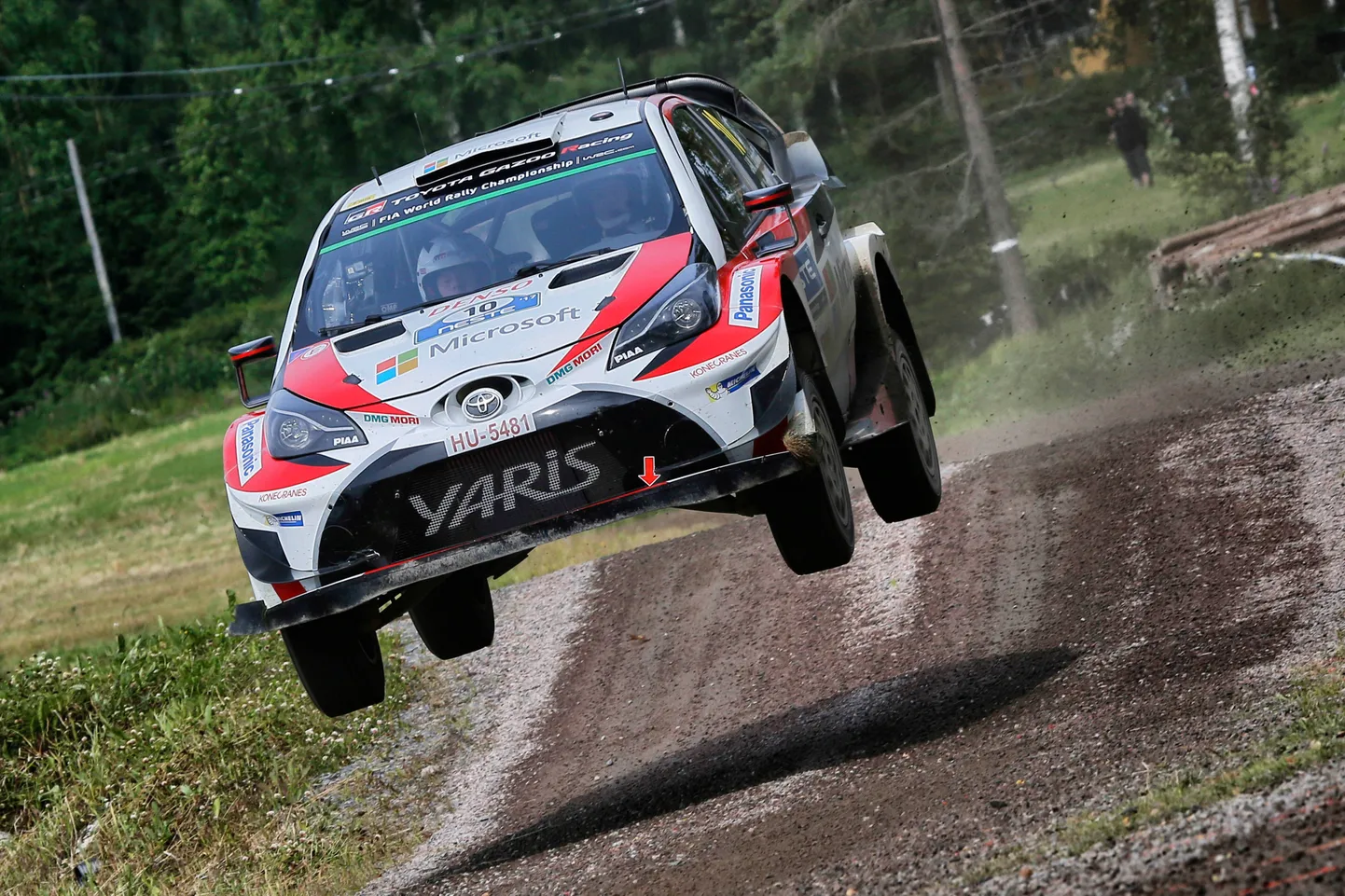 Toyota esisõitja Jari-Matti Latvala on hetkel MM-sarjas neljandal kohal, kaotust kolmandat positsiooni hoidvale Ott Tänakule on viis punkti.