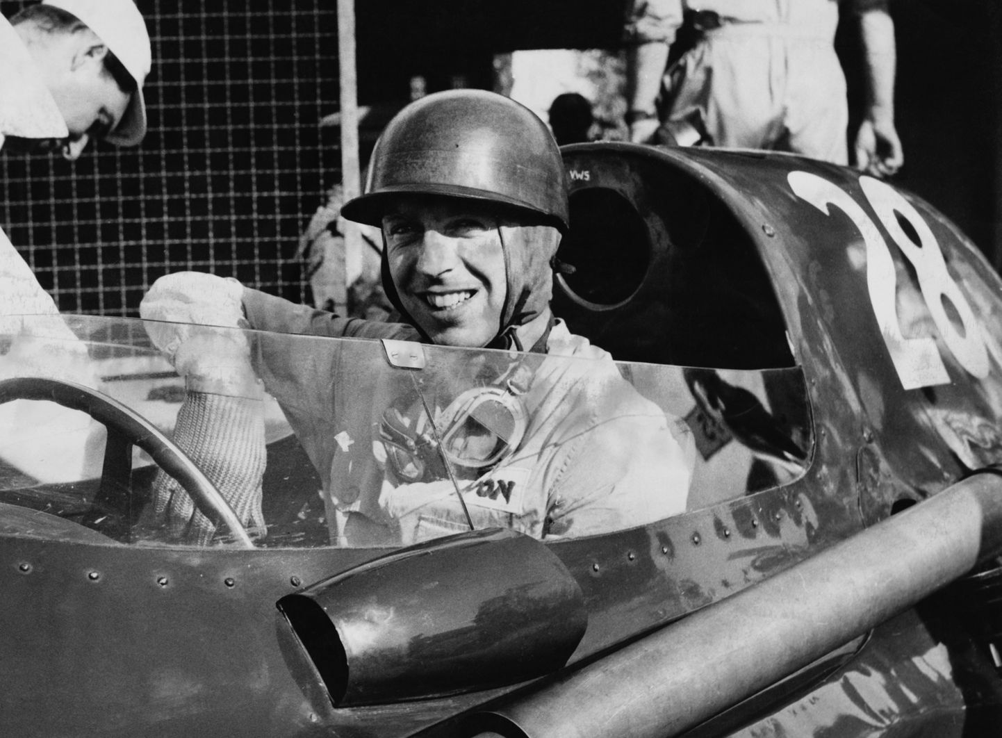 Pirmās formulas (F-1) pilots brits Tonijs Brukss.