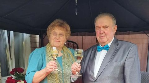 KULDPULMAD ⟩ Tuntud järvalastel täitus pool sajandit täis abieluõnne