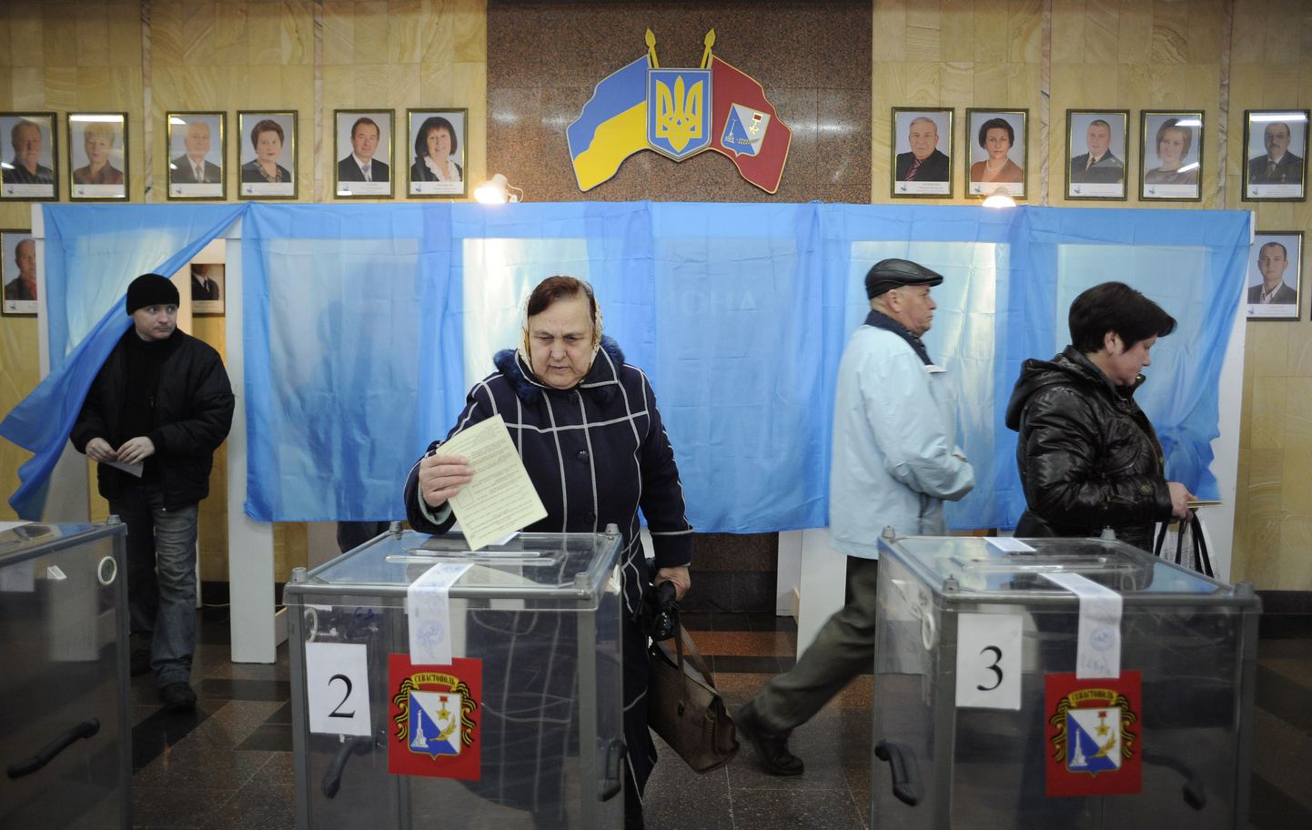 На референдуме в Крыму отмечается высокая явка.