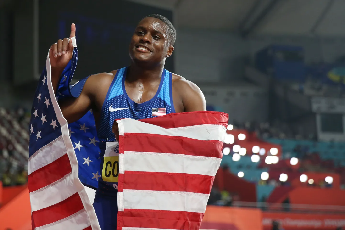 Christian Coleman poseerimas Doha MMil värske maailmameistrina.