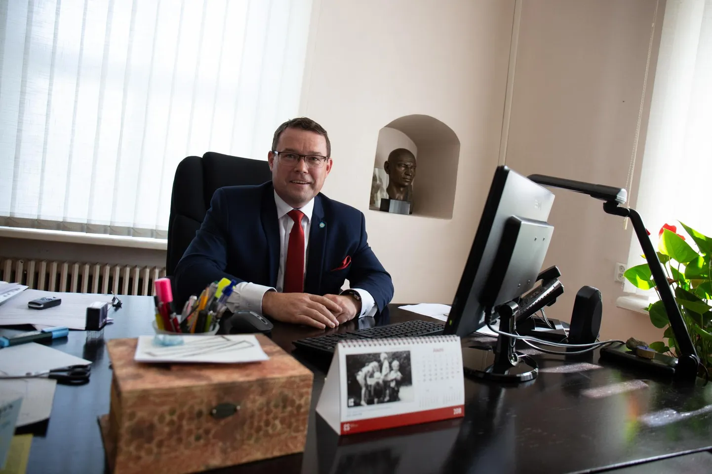 Viljandi linnapea Madis Timpsoni sõnul kehtib nüüdsest linnakassast tehtavate tehingute puhul vähemalt nelja silma põhimõte.