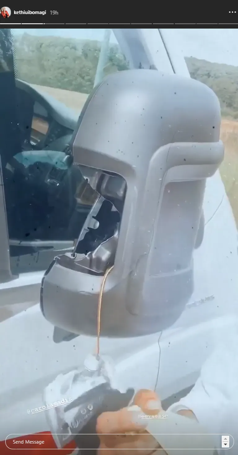 Avariis sai kahjustada matkaauto tahavaatepeegel.