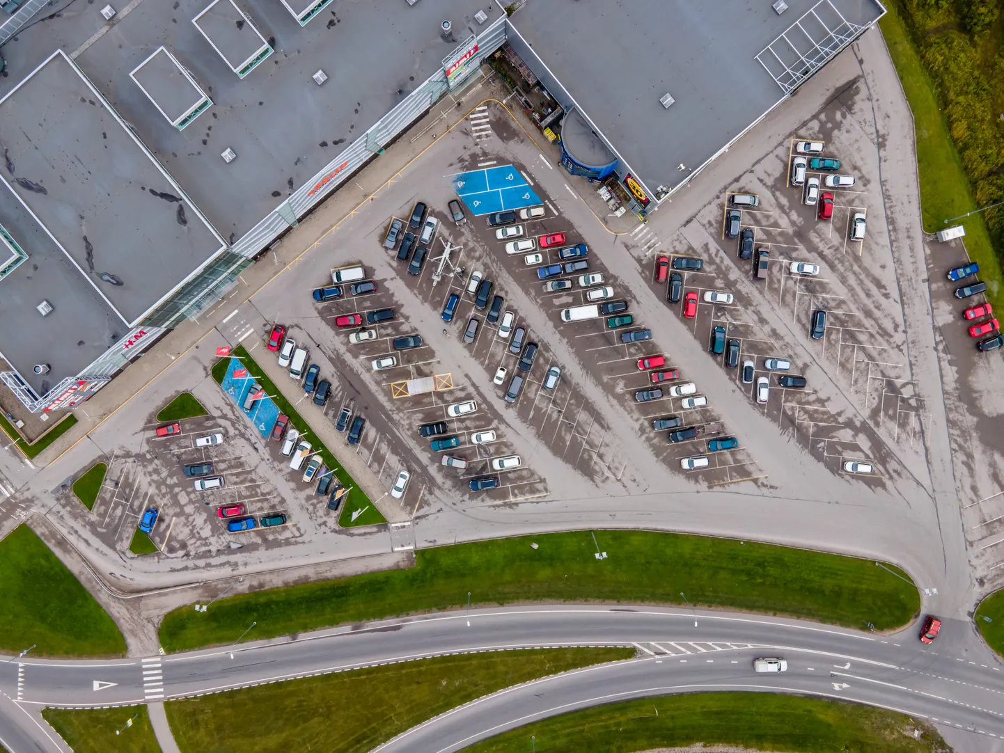 Auriga keskuse parkla. Foto illustratiivne.