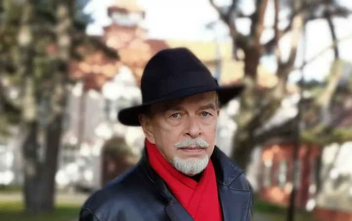 Вячеслав Иванов.