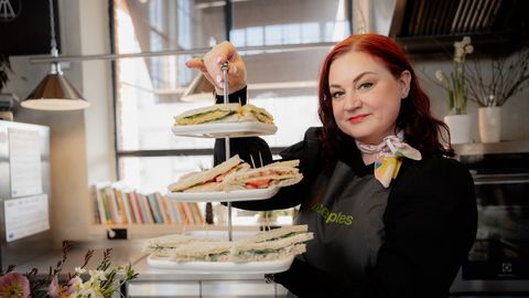 KOPĀ ARĪ VIRTUVĒ ⟩ Karaliskus sendvičus gatavo TVNET sadaļas 