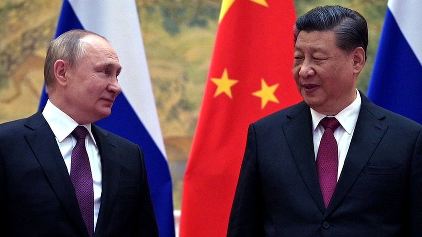 Лидеры Россия и Китая