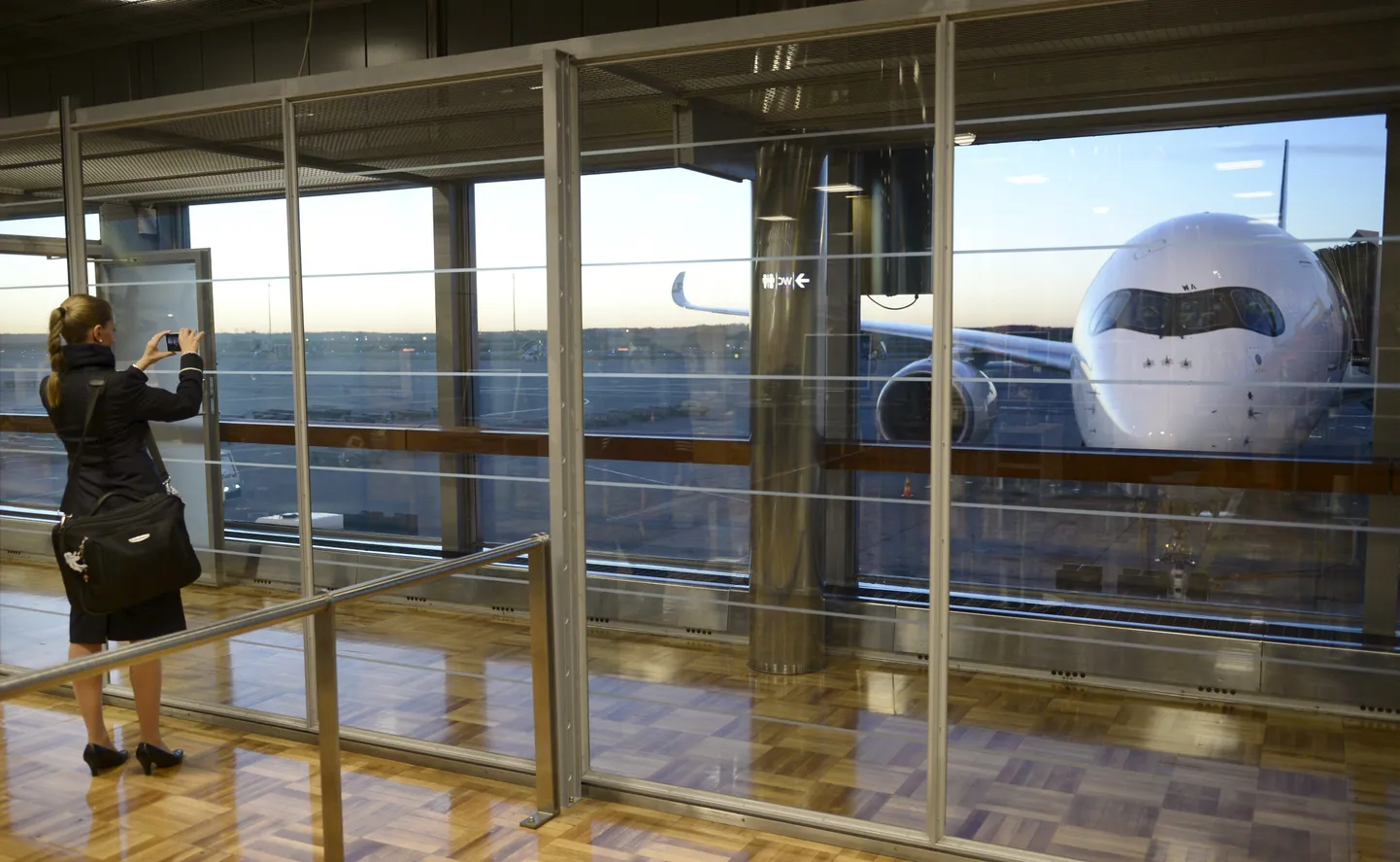 Finnairi Airbus A350 Helsingi Vantaa lennujaamas.
