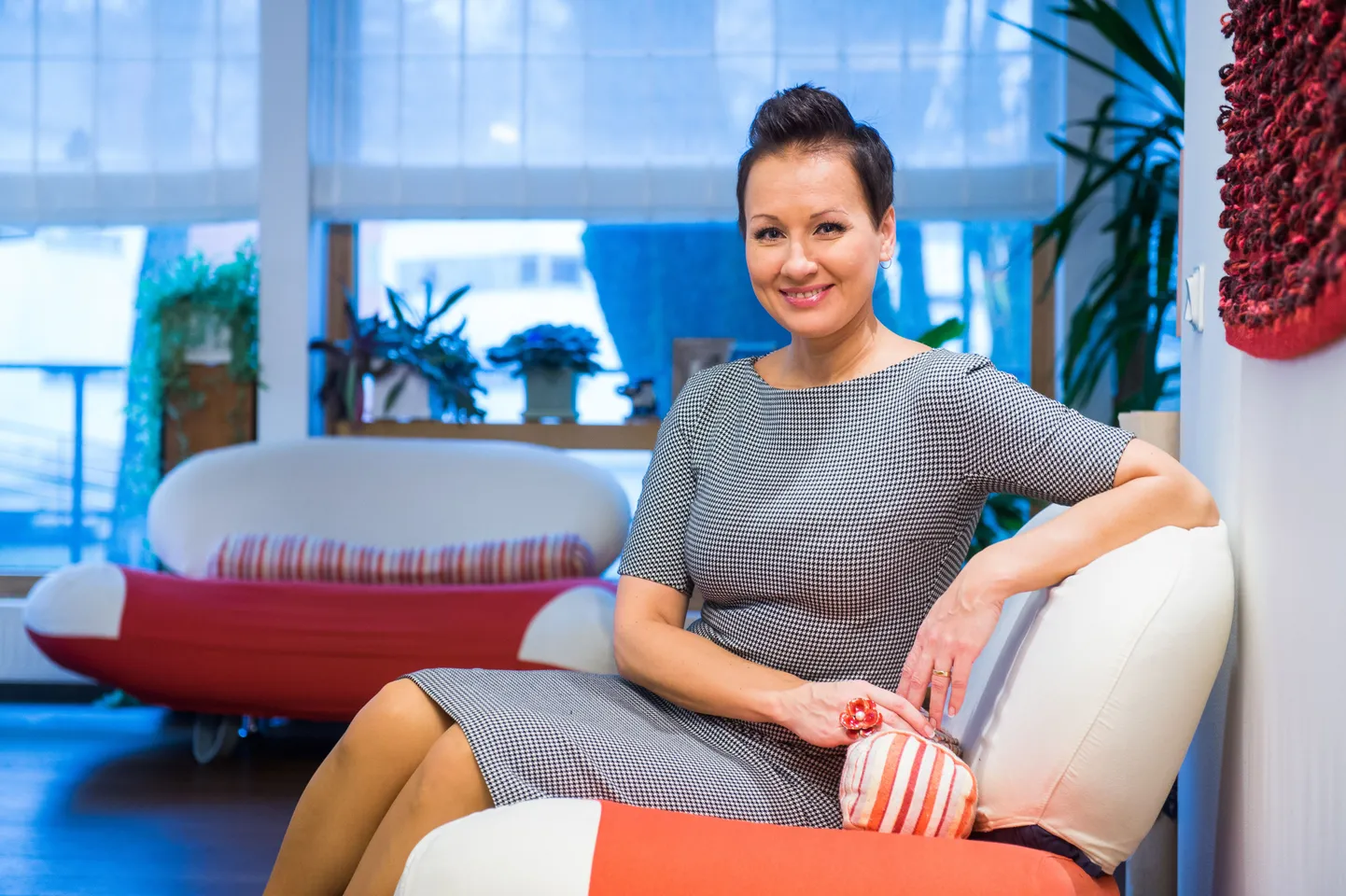 Kristiina Aaslaid avastas paar aastat tagasi, et tema juuksed hakkasid tasapisi välja langema, tänu pikale ravile on juuksed hakanud uuesti tagasi kasvama.