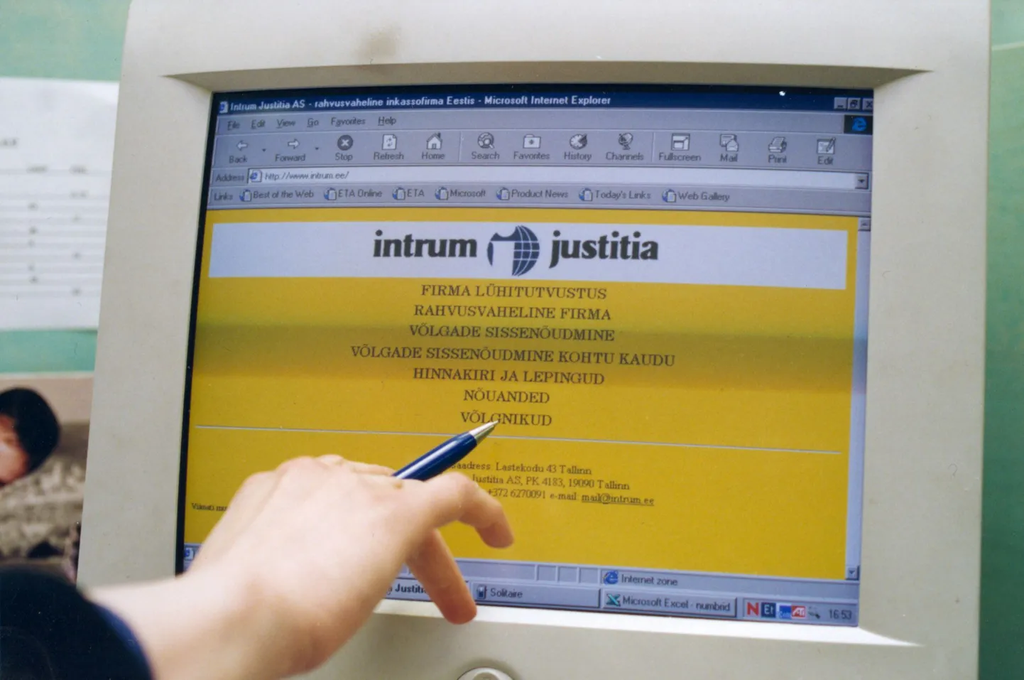 Intrum Justitia