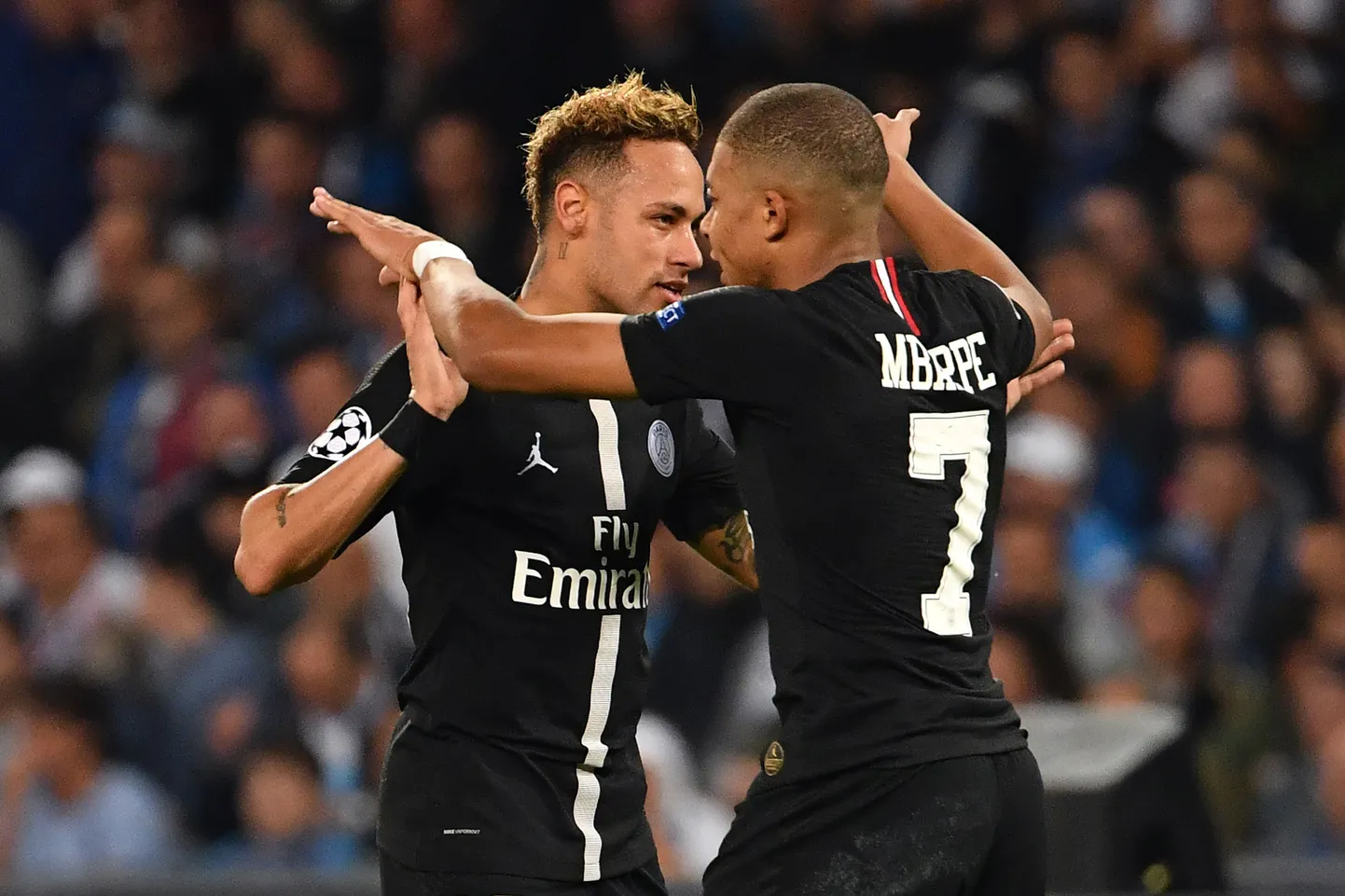 Neymar ja Kylian Mbappe sel nädalal põnevuskohtumist koduliigas pidada ei saa.