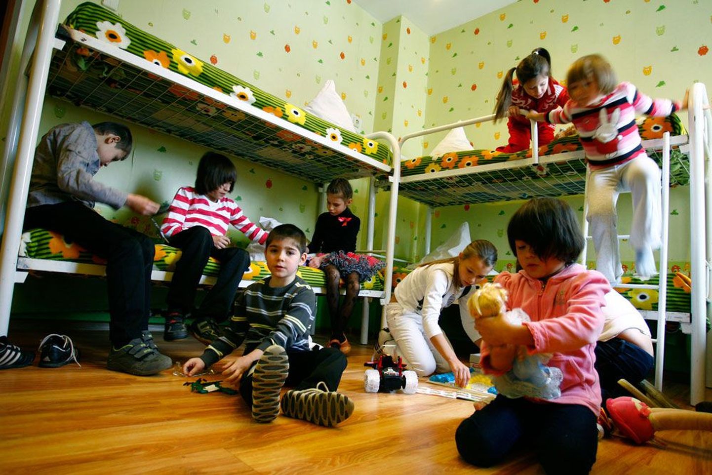 Kui Venemaa uus adopteerimist keelav seadus Putini allkirja saab, siis need Doni-äärses Rostovis asuvas orbudekodus elavad lapsed USAst kasuvanemaid ei leia.