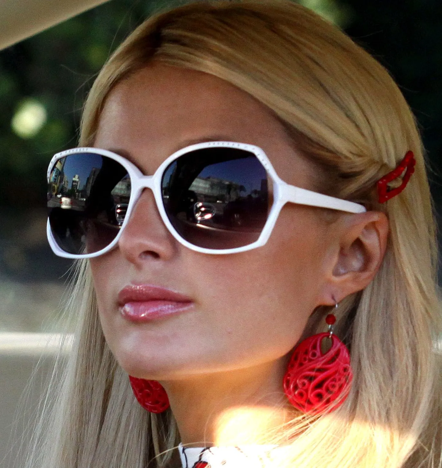 Paris Hilton, ilus ja rikas tüdruk.