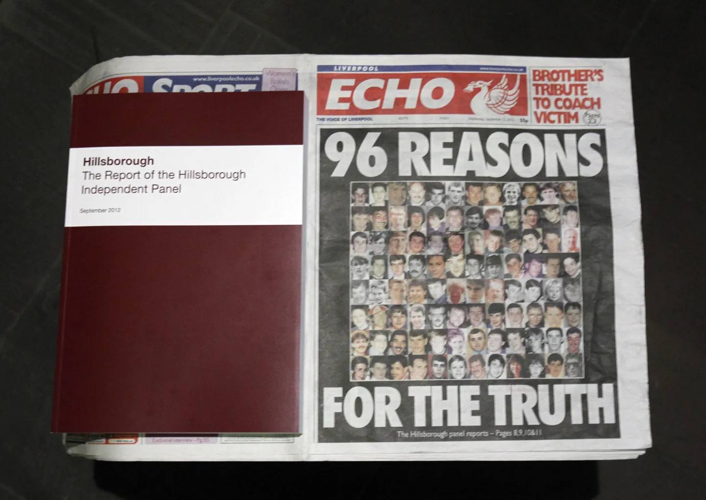 «96 (just nii palju inimesi hukkus katastroofis) põhjust tõe jaoks» seisab ajalehe esikaanel. Värskelt avaldatud raport raputas tervet Suurbritanniat, sest selgus, et 23 aastat on inimestele valetatud.