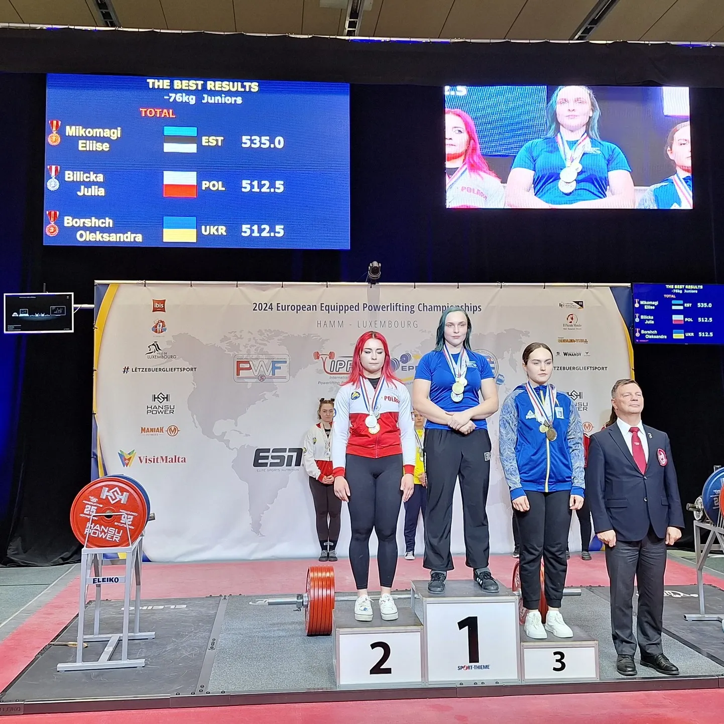 Eliise Mikomägi tuli varustusega jõutõstmise Euroopa meistrivõistlustel juunioride meistriks 76 kilogrammi kaaluklassis, kus ta edestas poolatari Julia Bilickat ning ukrainlannat Oleksandra Borshchi.