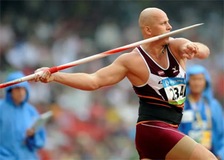 2008. gada 21. augusts, Pekina. Latvijas rekordists Vadims Vasiļevskis pārliecinoši kvalificējās šķēpmešanas sacensību finālam. 