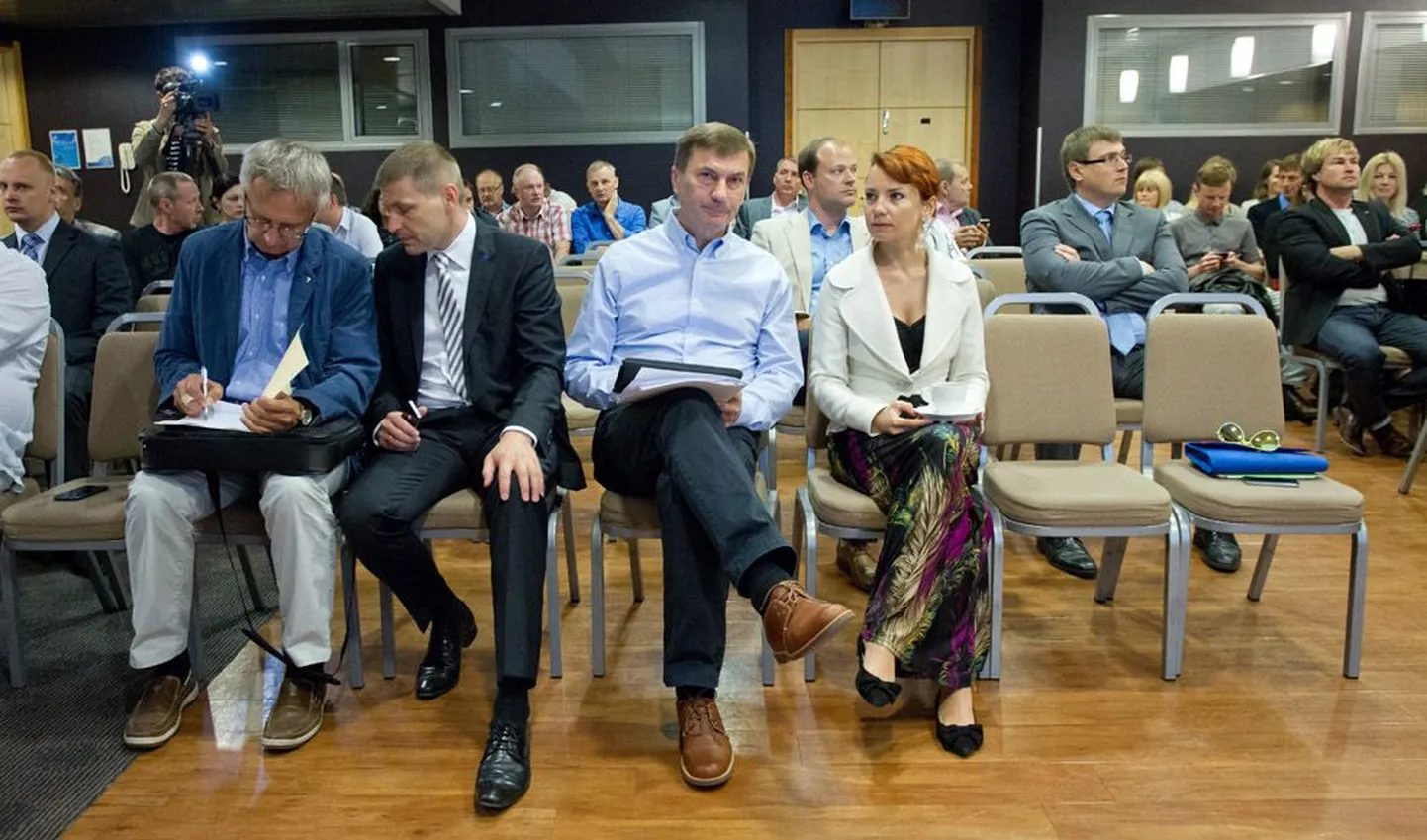 Laupäeval Tallinnas Olümpia hotelli konverentsikeskuses kogunenud Reformierakonna volikogu otsustas, et partei sisehääletuse süsteemi tuleb uuendada, kuid kordushääletust ei korraldata.