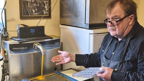 Šokolaadimeister Elva külje alt tegi Pärdile šokolaadi ja hindas Londonis maailma parimaid