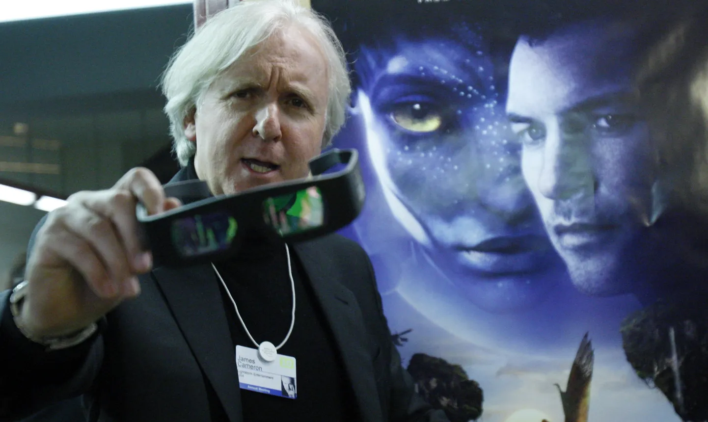 James Cameron 3D-prillidega esimese «Avatari» linastuse eel (2010)
