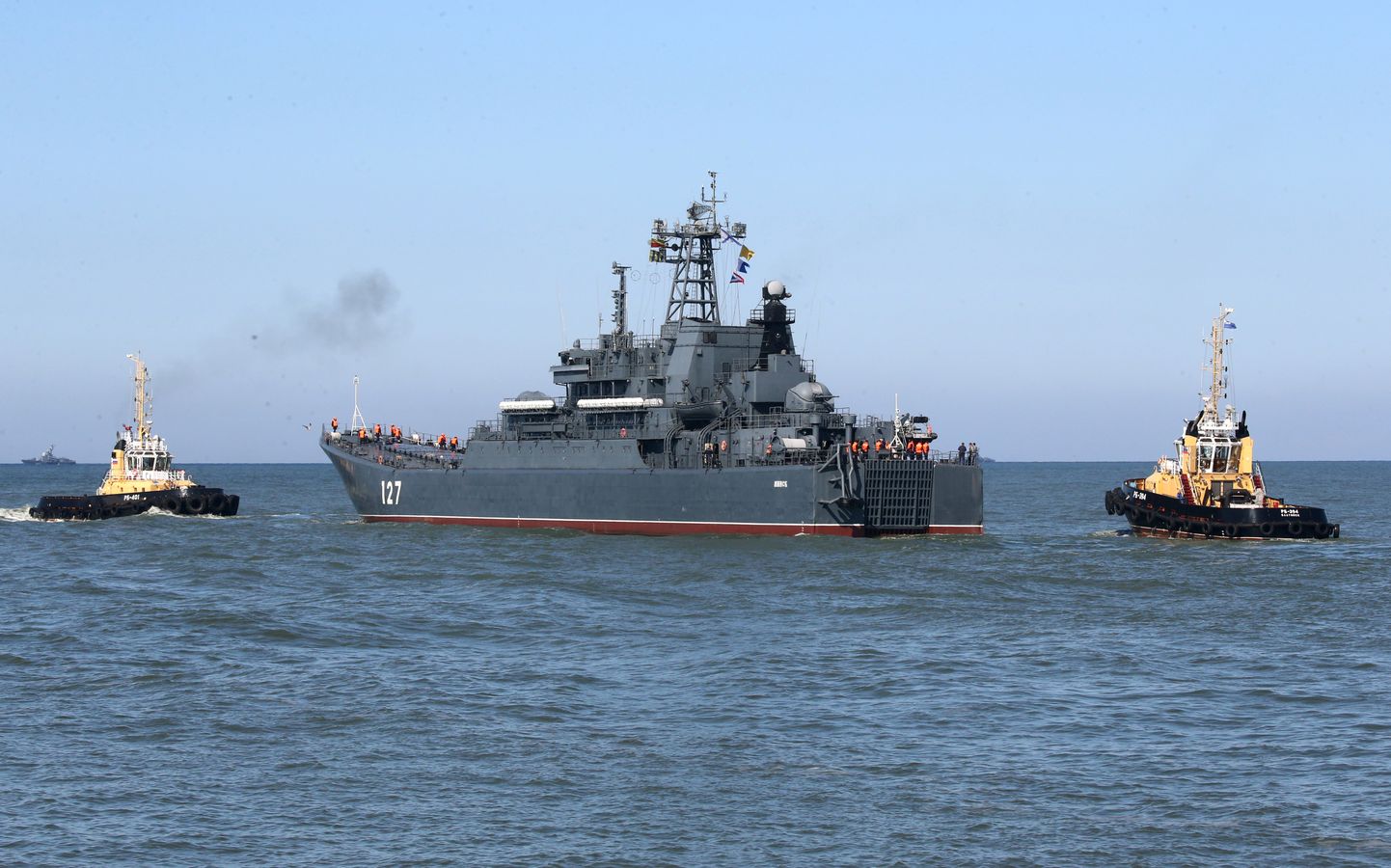 Vene dessantlaev Minsk alustas Läänemerel lahingõppuste sarja.