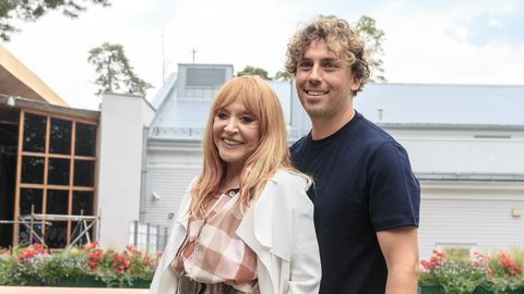 KLÕPS ⟩ Leidsid nooruse allika? Alla Pugatšova ja Maksim Galkin üllatavad värske välimusega