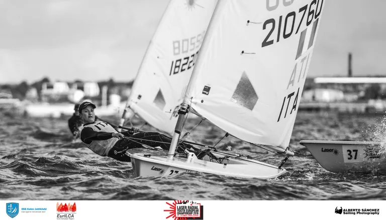 Carolina Albano ITA210760 - Neidude arvestuse liider - Laser Radial Noorte Euroopa Meistrivõistlused 2016 - 11.08.2016 - foto Alberto Sanchez