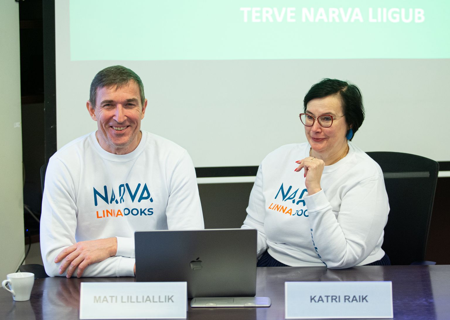 Katri Raik sõnas, et Narva linnavalitsus mõtles vaid kaks minutit, kui Mati Lilliallik tegi ettepaneku panna Narva linna jooksule õlg alla.