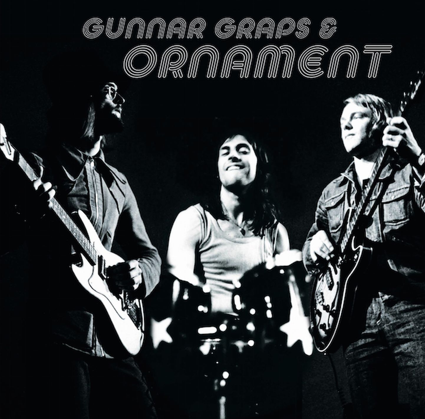 Gunnar Grapsi ja Ornamendi esmakordselt ilmuv tervikalbum «Rahatuvi» on saadaval nii CD kui ka vinüülina.