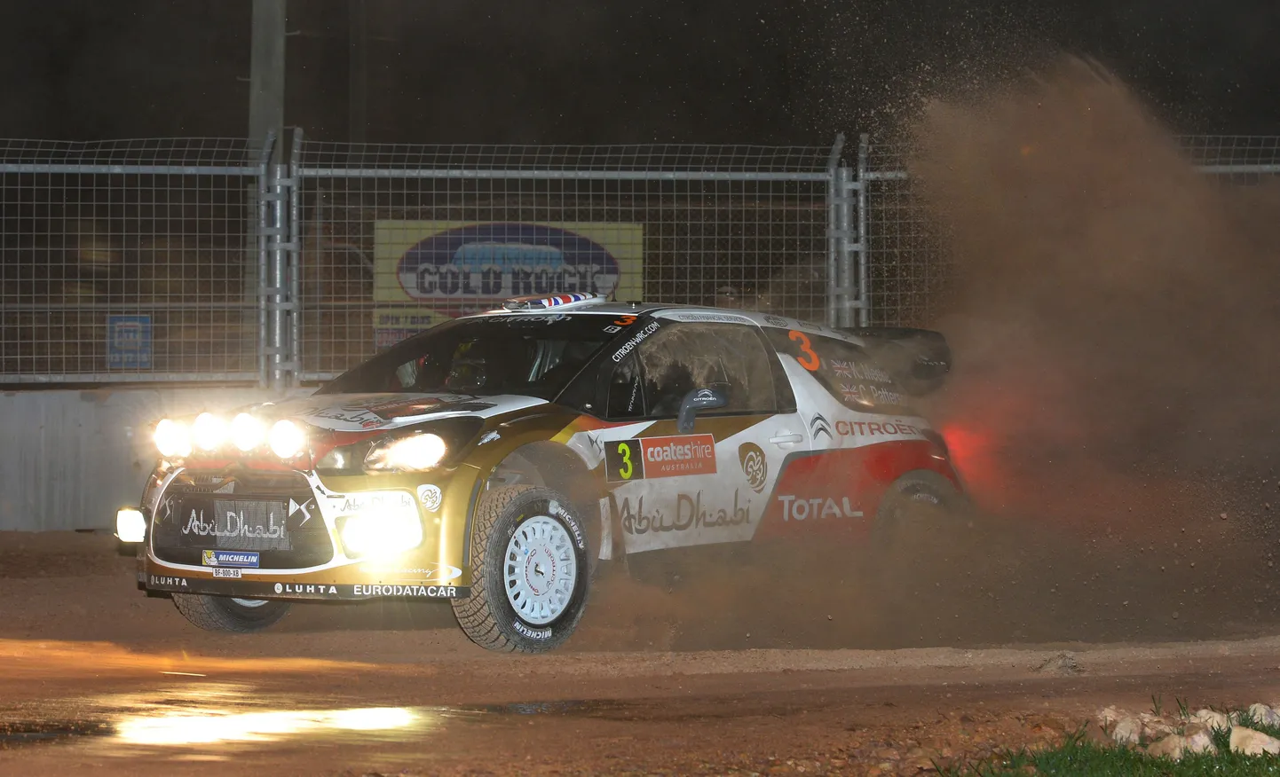 Kris Meeke Austraalias kihutamas.