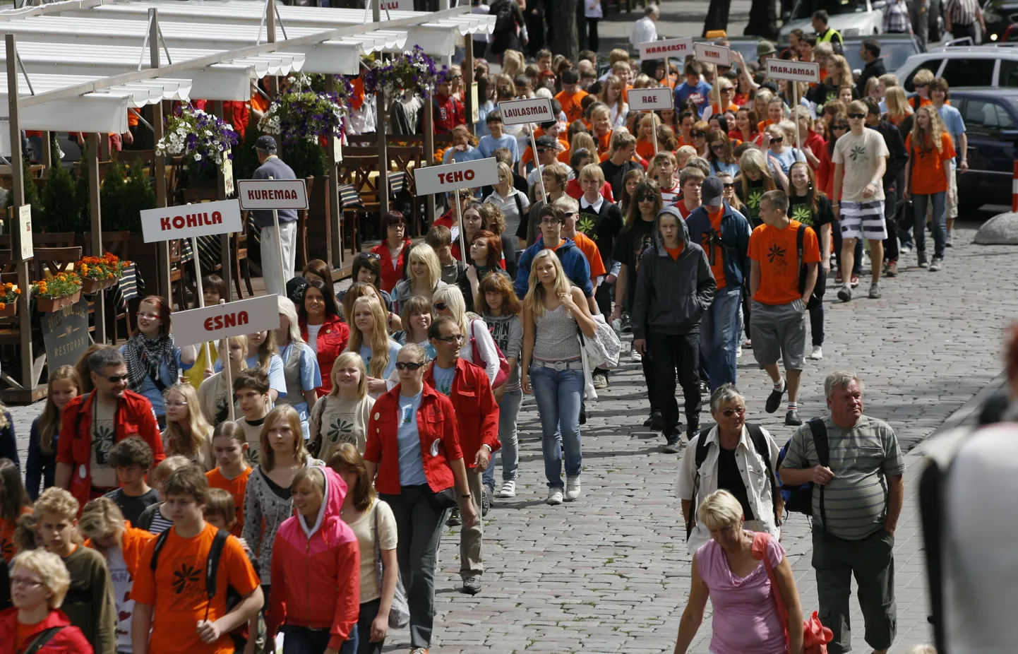 Õpilasmaleva töösuvi avatakse igasuviselt malevlaste rongkäiguga läbi Tallinna kesklinna.