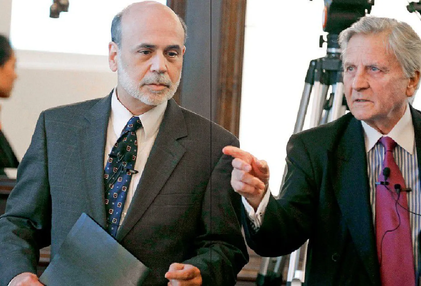 USA föderaalreservi juht Ben Bernanke (vasakul) Frankfurdis, kus teda võõrustas Euroopa Keskpanga president Jean-Claude Trichet.