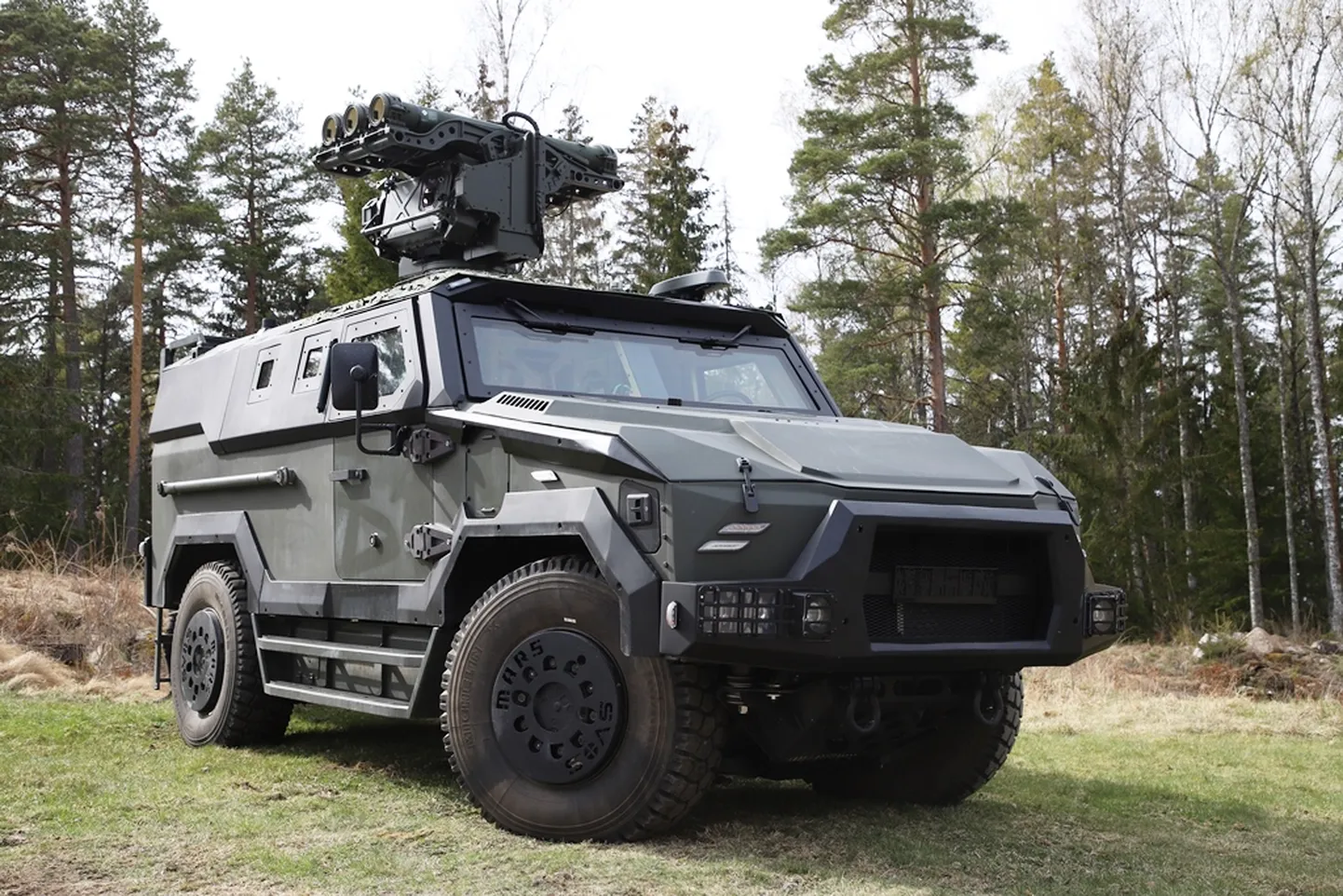 Rootsi kaitsetööstusettevõtte Saab toodetud mobiilne lühimaa õhutõrjesüsteem.