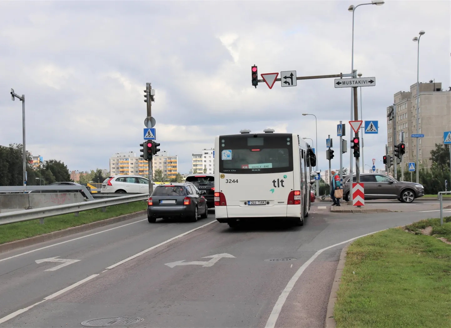 Подъем на мост "Мустакиви".