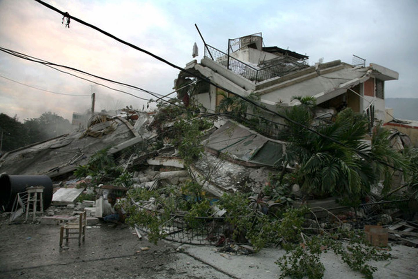 Purunenud hoone Haiti pealinnas Port-au-Prince'is.