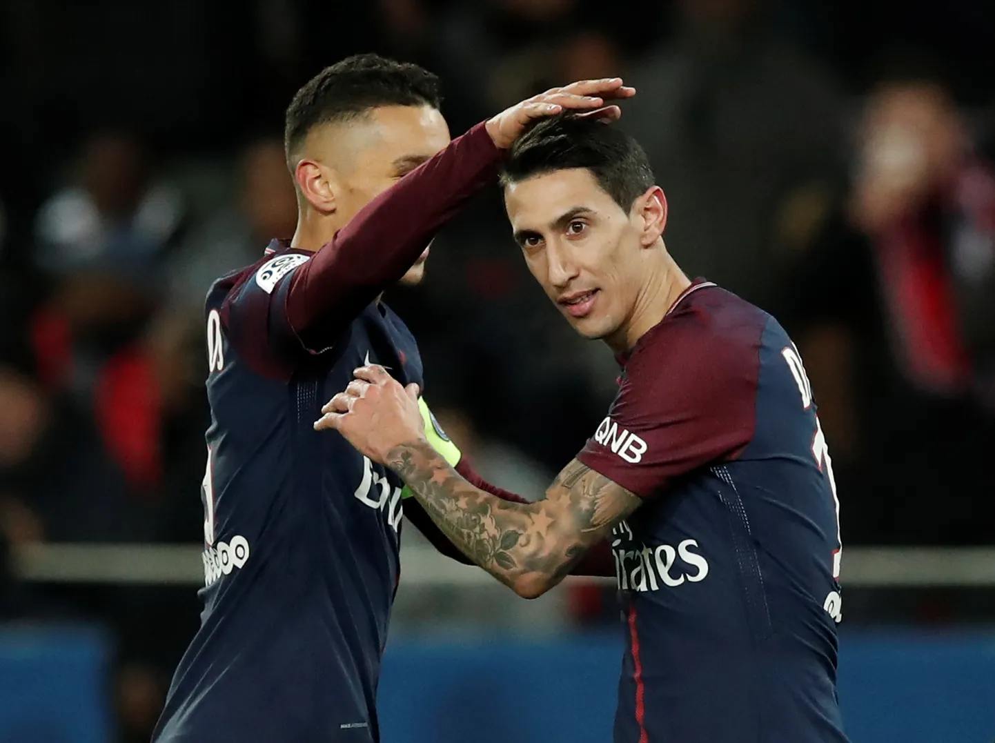 Marquinhos (vasakul) ja Angel Di Maria langesid mõlemad röövlite ohvriks. Kusjuures mõlemal sportlasel olid samal ajal kodus ka pereliikmed.