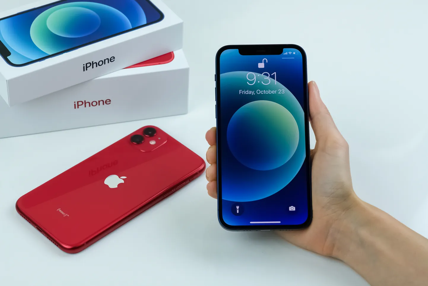 iPhone 12. Снимок иллюстративный.