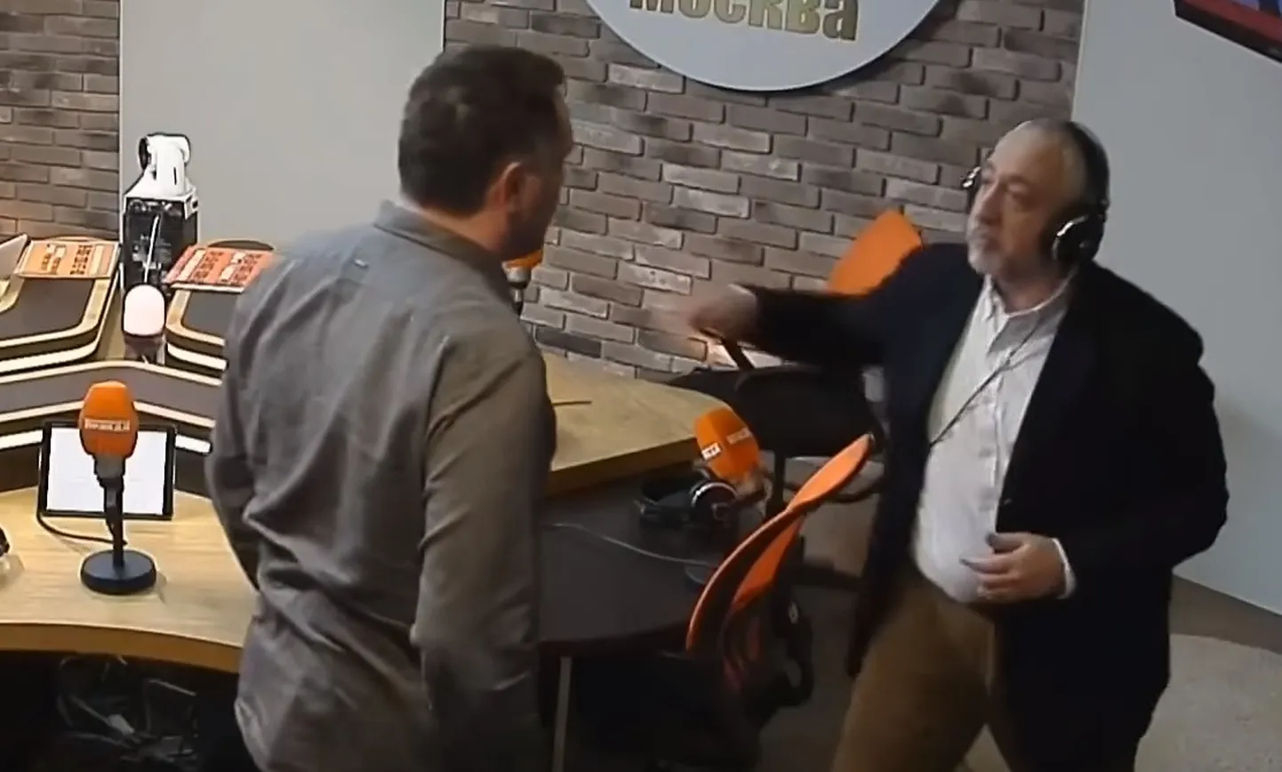 Maksim Ševtšenko (vasakul) ja Nikolai Svanidze läksid raadio otse-eetris kaklema.