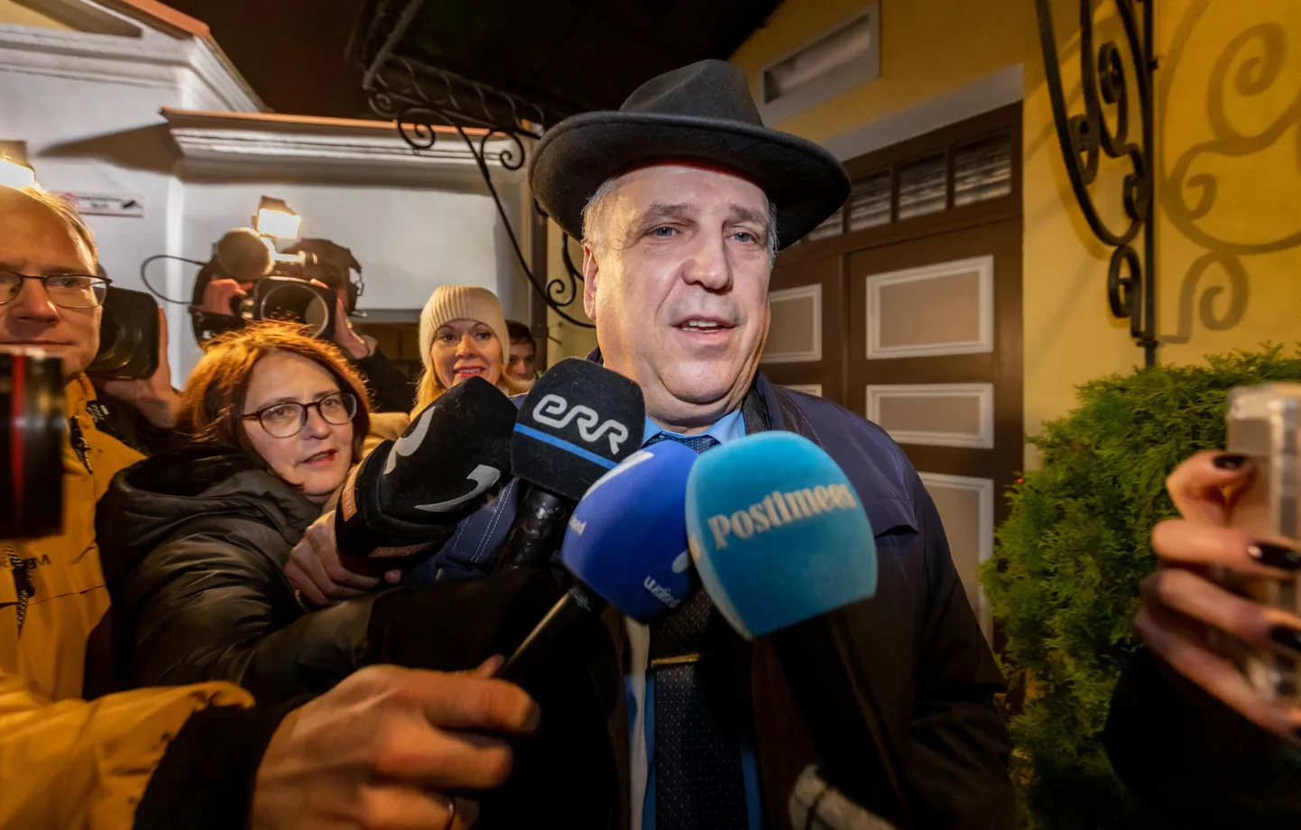Kuigi Mart Järviku töö ministrina jäi üürikeseks, saavutas ta selle ajaga üleeestilise tuntuse ja oli sageli uudiste keskpunktis.
