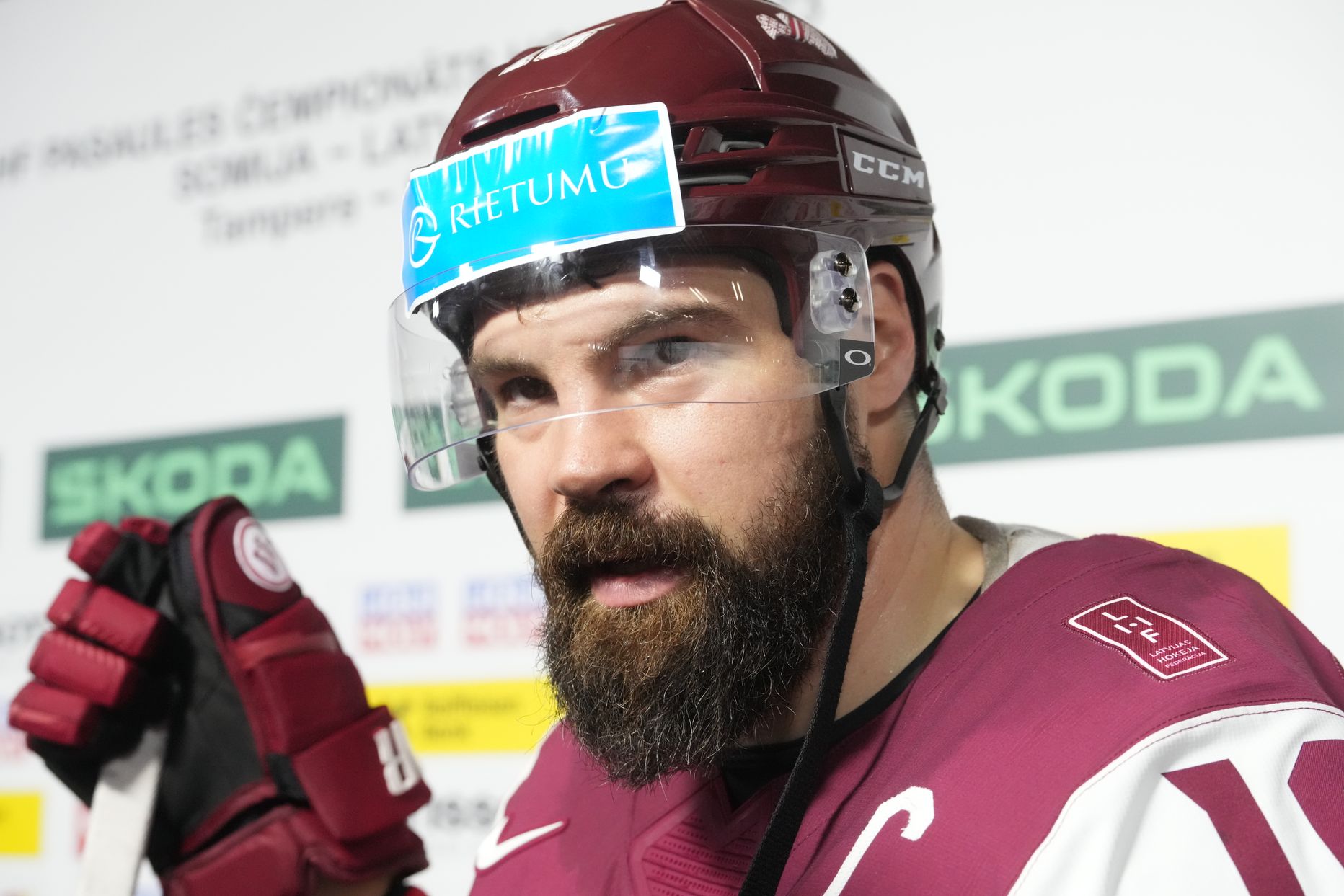 Капитан сборной Латвии по хоккею Каспар Даугавиньш
